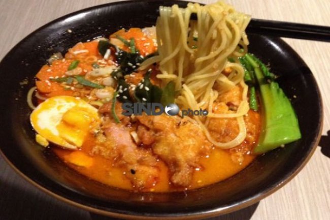 Nasi Padang ala Ramen: Kombinasi Rasa dan Tekstur dalam Mangkuk