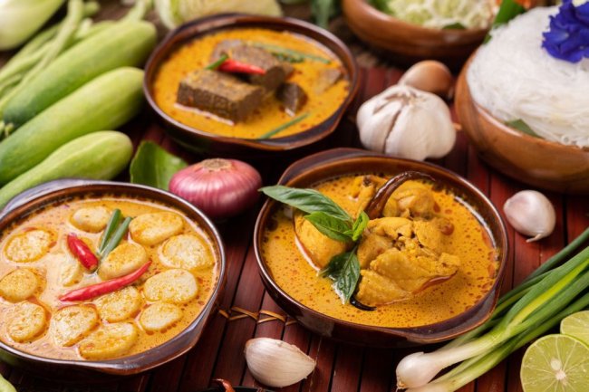 Mengenal Lebih Dekat Bumbu-Bumbu Khas Masakan Padang dalam Catering