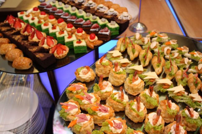 Cara Menyusun Kontrak dengan Jasa Catering untuk Menghindari Kesalahpahaman