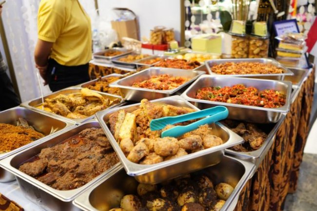 Mengapa Catering Masakan Padang Selalu Disukai Semua Kalangan?