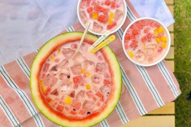 Es Semangka Ala Korea: Minuman Viral Masa Kini yang Menyegarkan