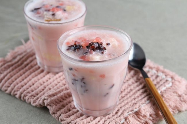 Es Tape Ketan Hitam: Kesegaran Tape dalam Gelas