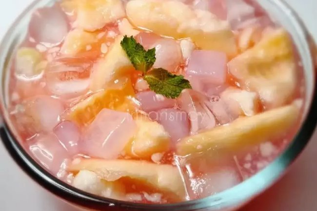 Es Timun Suri: Minuman Segar untuk Hari Panas