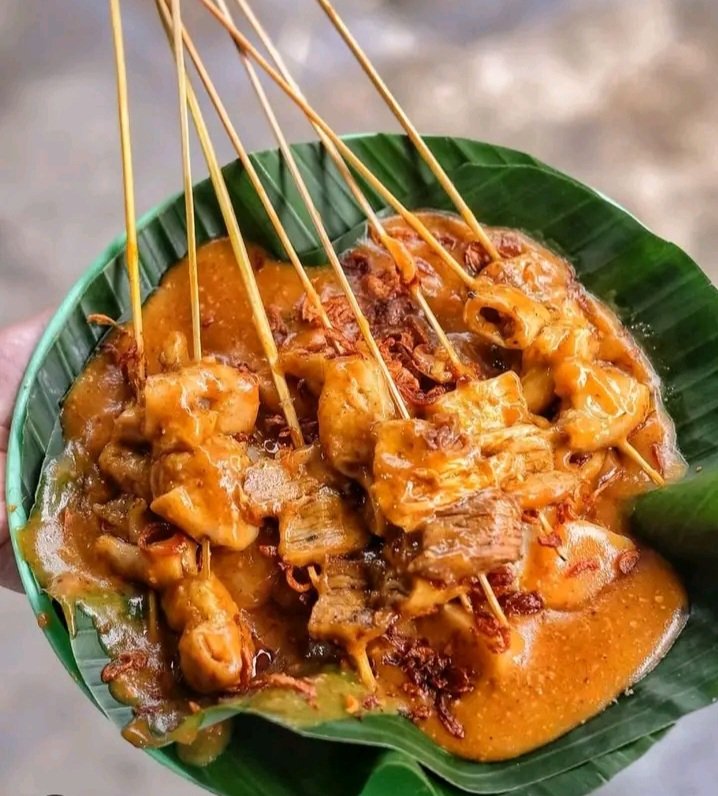 Sate Padang: Menyantap Kelezatan Pedas dan Gurih