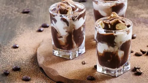 Es Krim Float: Menyegarkan dengan Sentuhan Manis