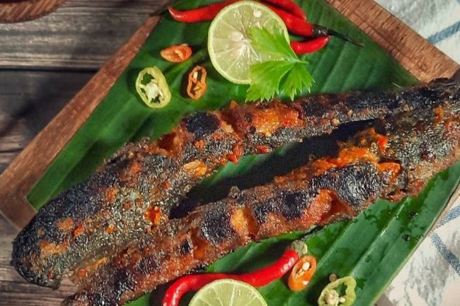 Lele Bakar Padang: Sensasi Rasa dari Sumatera Barat