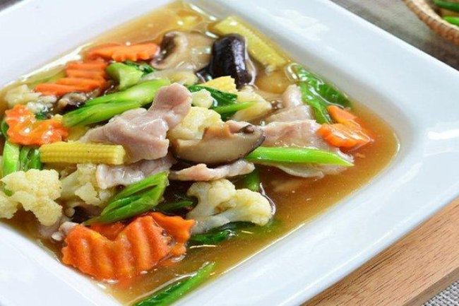 Capcay di Rumah Makan Padang: Perpaduan Rasa yang Menyegarkan