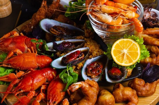 Rekomendasi Tempat Makan Nasi Padang Seafood yang Wajib Dicoba
