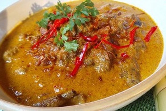 Perbedaan Gulai Padang dan Gulai Jawa: Mana Favoritmu?