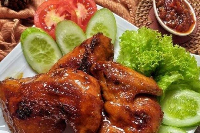 Mengapa Ayam Pop Menjadi Menu Favorit di Restoran Padang?