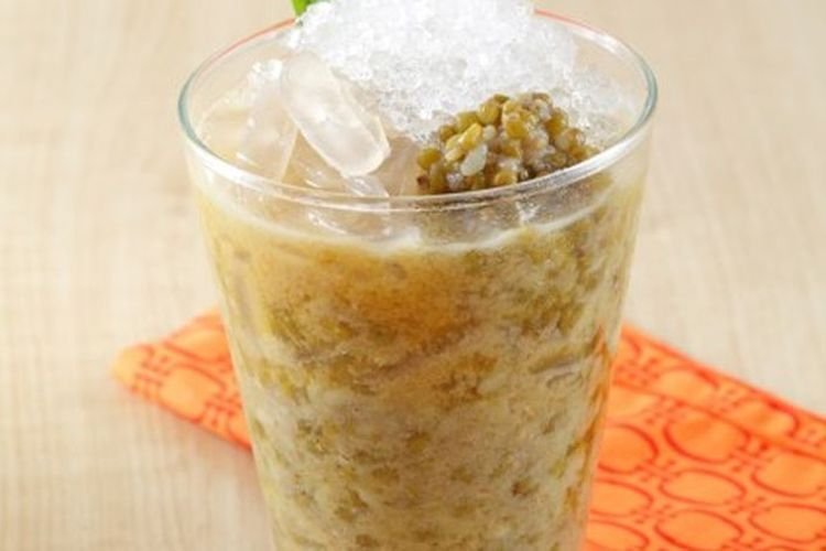 Es Kacang Hijau: Minuman Tradisional yang Menyegarkan