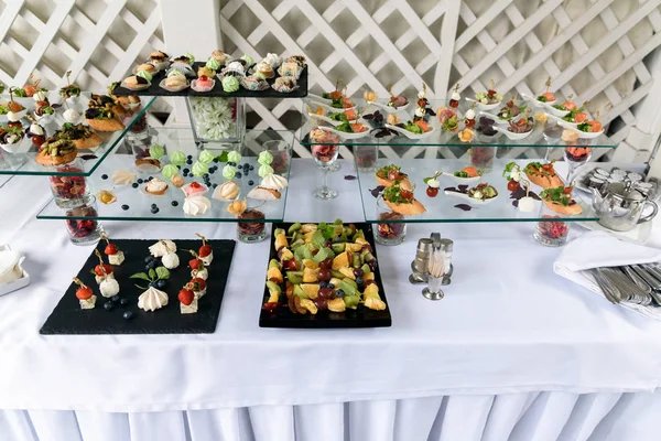 Catering Makanan Ringan Hemat: Tips untuk Mengatur Anggaran