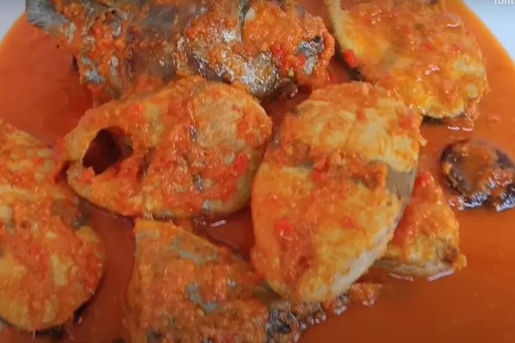 Ikan Asam Padeh: Kombinasi Rasa Asam dan Pedas yang Memikat