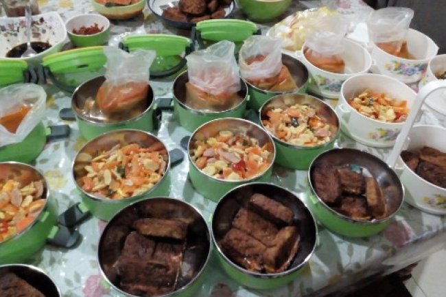 Catering Masakan Padang: Menghadirkan Keberagaman Rasa di Meja Anda