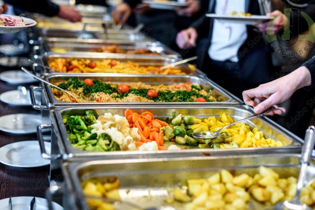Mencicipi Rendang: Hidangan Spesial dalam Catering Masakan Padang