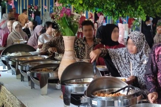 Menyajikan Hidangan Khas Padang dengan Sentuhan Modern