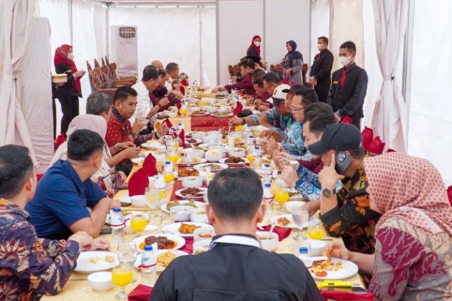 Catering Masakan Padang: Kelezatan yang Menggoda Lidah