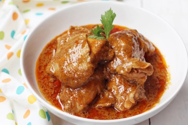Menghadirkan Cita Rasa Ayam Rendang di Catering