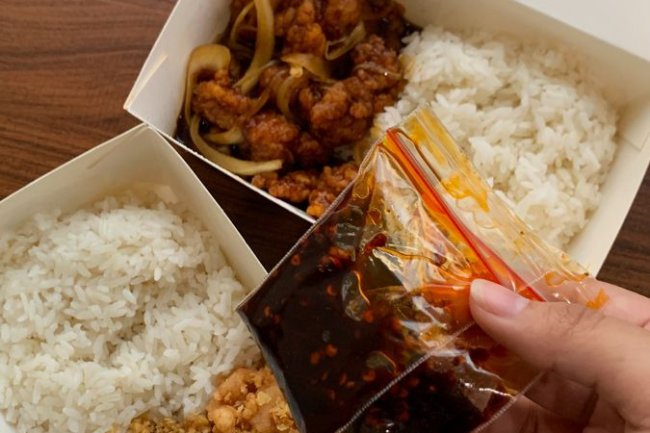 Rice Box dengan Bumbu Khas Nusantara yang Menggoyang Lidah