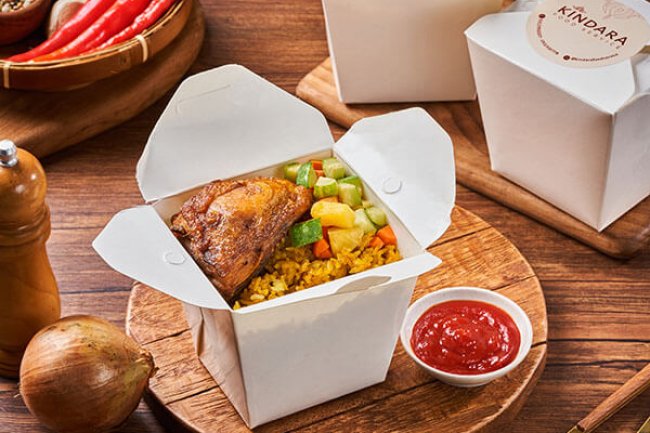 Rice Box Ayam Kalasan dengan Nasi Uduk