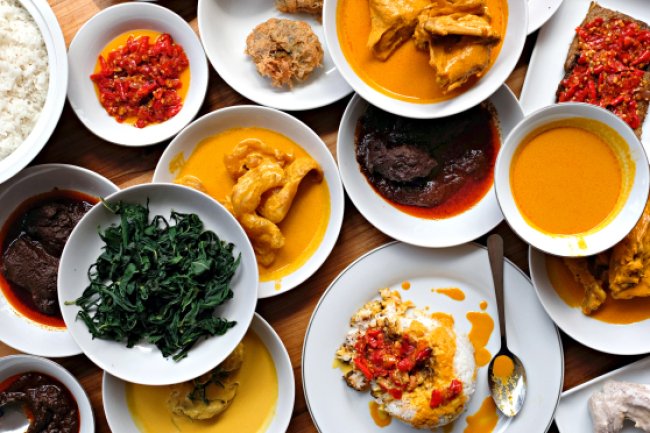 Rumah Makan Padang dengan Menu Rendang Terbaik di Bandung