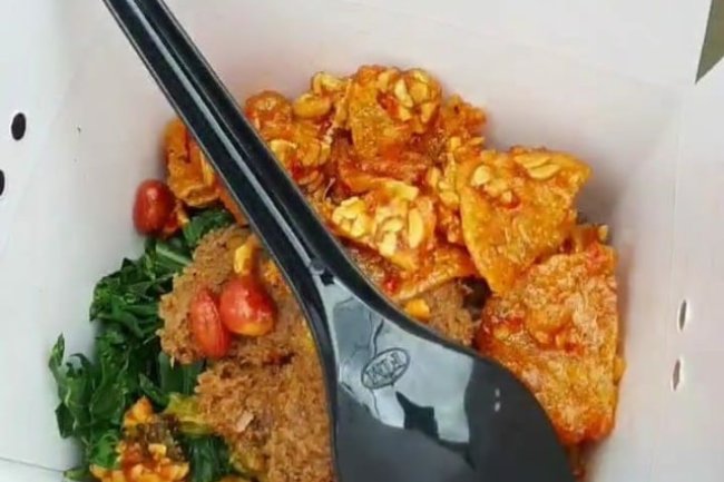 Rice Box Padang, Kelezatan Nusantara yang Siap Antar