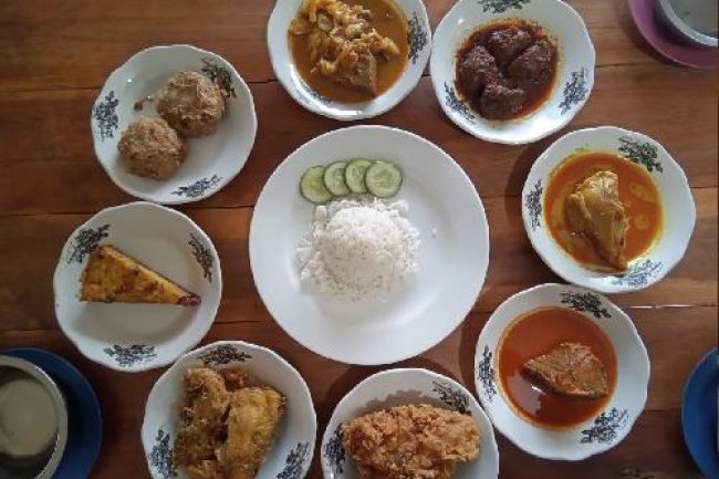 Rumah Makan Padang di Bandung dengan Hidangan Gulai Terlezat