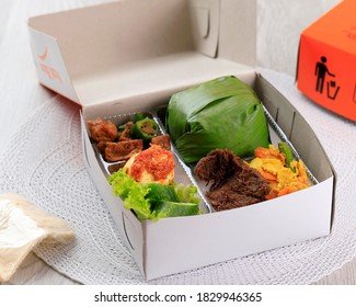 Membuat Rice Box dengan Bumbu Rendang untuk Bekal Sehari-hari