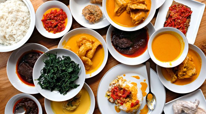 Rumah Makan Padang dengan Menu Rendang Terbaik di Bandung