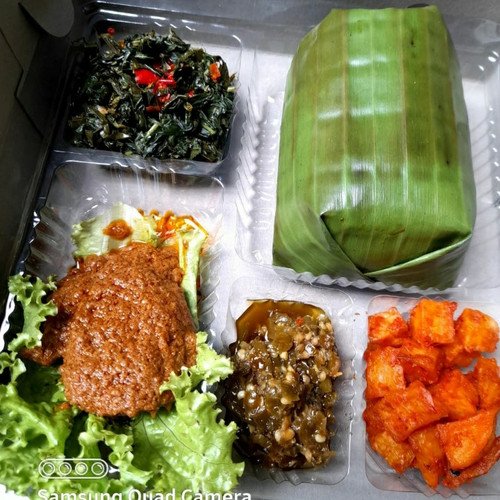 Pesan Catering Padang Bandung dengan Pelayanan Terbaik