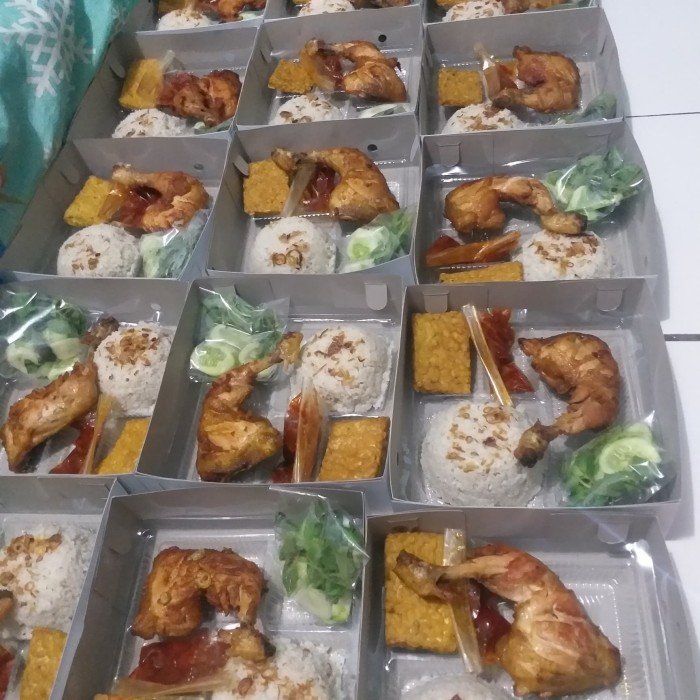 Catering Masakan Padang Bandung yang Menyediakan Varian Ayam Pop Terbaik