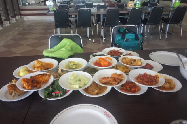 Nasi Padang untuk Acara Keluarga: Pilihan Paket yang Pas