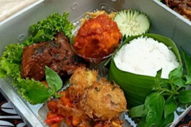 Rekomendasi Paket Nasi Padang untuk Acara Pesta di Rumah