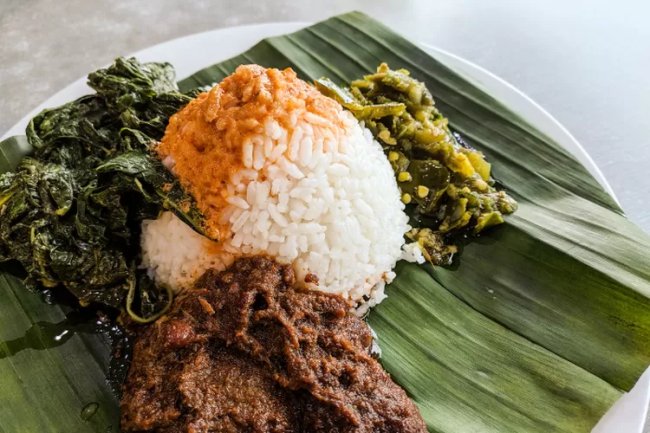Cara Memilih Paket Nasi Padang yang Tepat untuk Acara Gathering