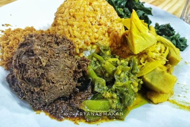 Paket Nasi Padang untuk Acara Gathering Karyawan