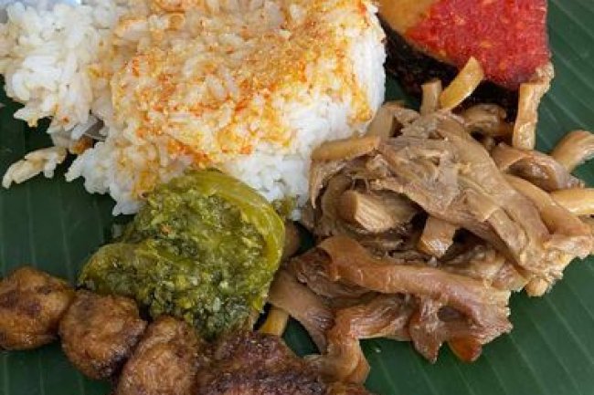 Paket Nasi Padang untuk Acara Makan Siang Bersama Teman