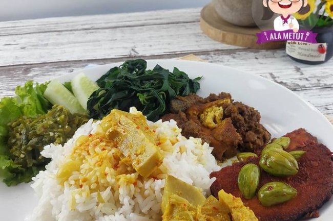 Pilihan Paket Nasi Padang untuk Acara Tahun Baru