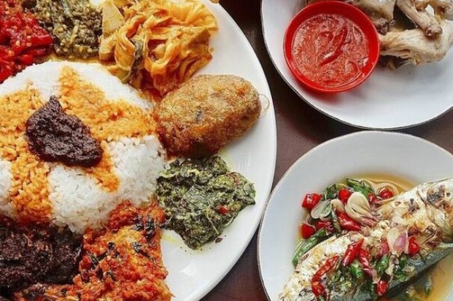 Rasa Mahal, Harga Murah: Paket Nasi Padang Hemat