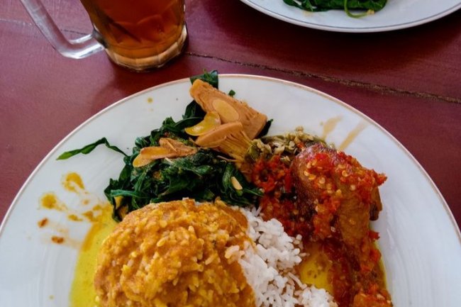 Paket Diet Minang: Lezat Tanpa Beban