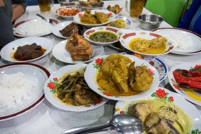 Box Catering Masakan Padang untuk Acara Perayaan Ulang Tahun