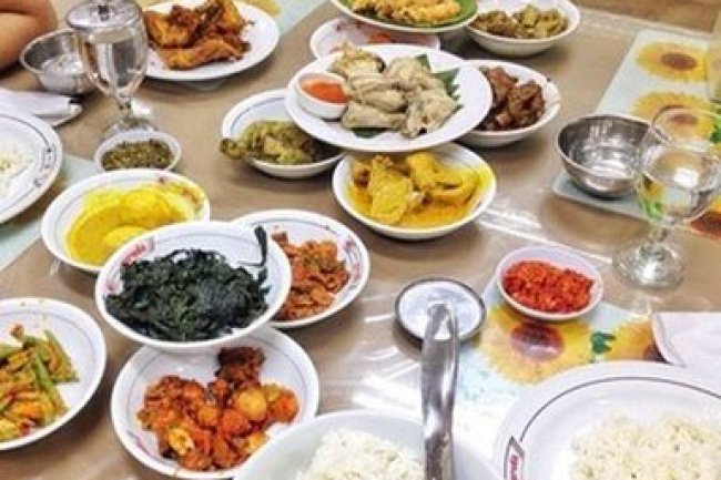 Box Catering Padang untuk Catering Pesta: Mengapa Memilihnya?