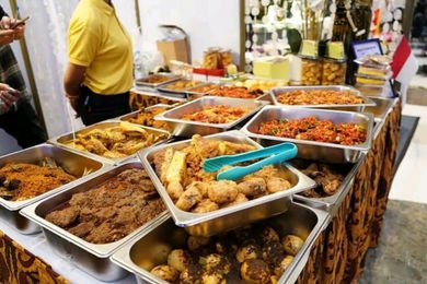 Cita Rasa Asli Minang dalam Paket Nasi Padang untuk Acara Keluarga