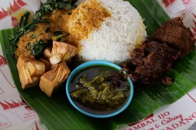 Sajian Nasi Padang Autentik untuk Acara Besar