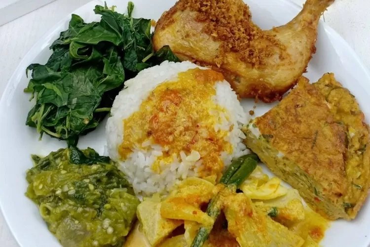 Paket Nasi Padang Simpel dan Hemat untuk Acara Arisan