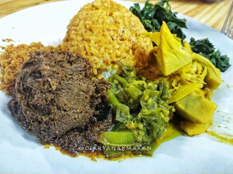 Paket Nasi Padang untuk Acara Gathering Karyawan