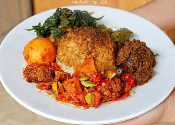 Paket Nasi Padang untuk Acara Pesta: Beragam Pilihan Menu Menggugah Selera