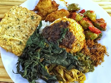 Menu Favorit dalam Paket Nasi Padang untuk Acara Temu Kangen