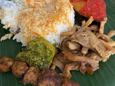 Paket Nasi Padang untuk Acara Makan Siang Bersama Teman