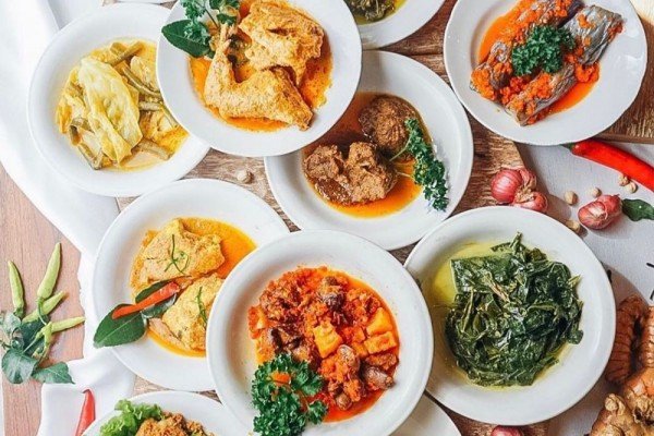 Nasi Padang untuk Acara Peresmian Kantor: Menu yang Menggugah Selera