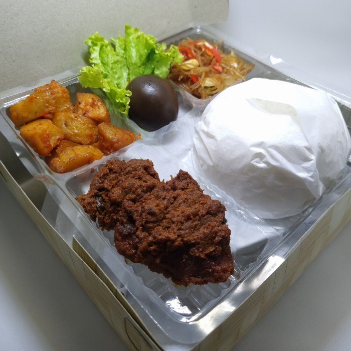 Paket Nasi Padang untuk Acara Ramah Tamah: Sederhana namun Elegan